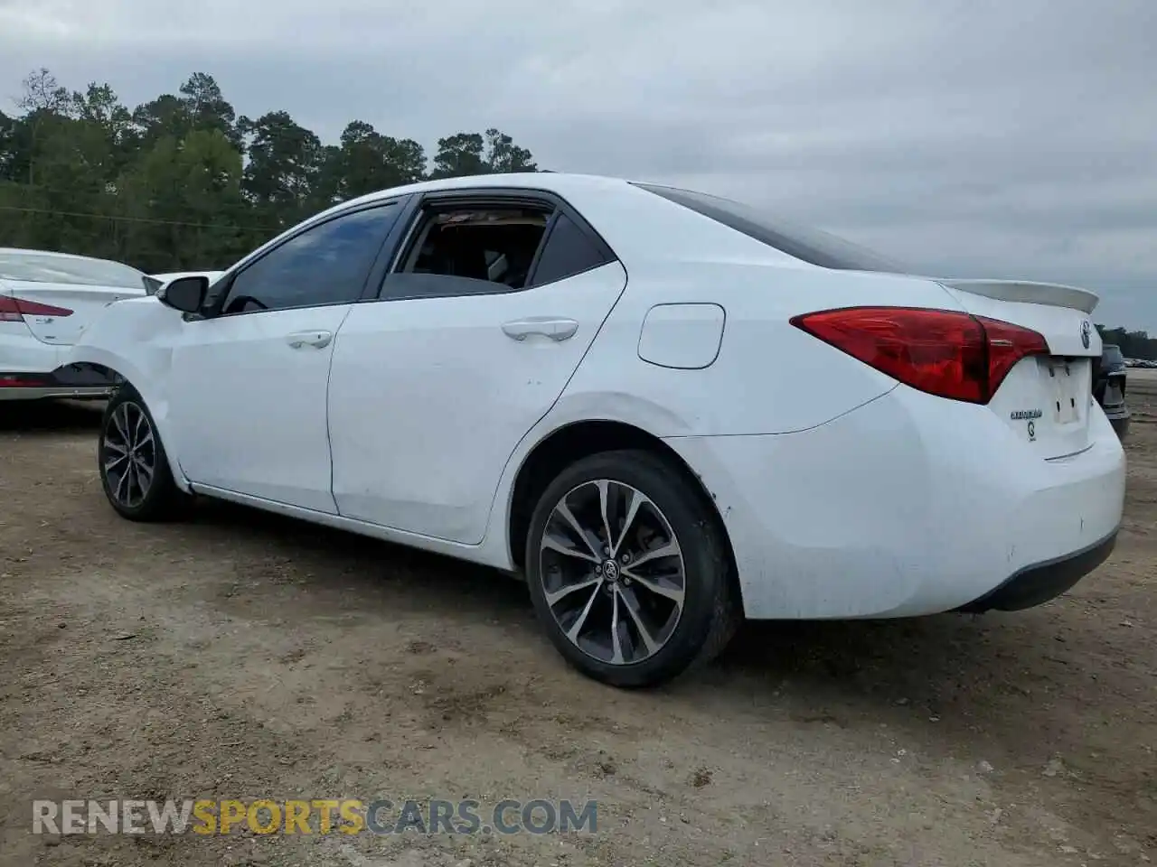 2 Photograph of a damaged car 2T1BURHE2KC207323 TOYOTA COROLLA 2019