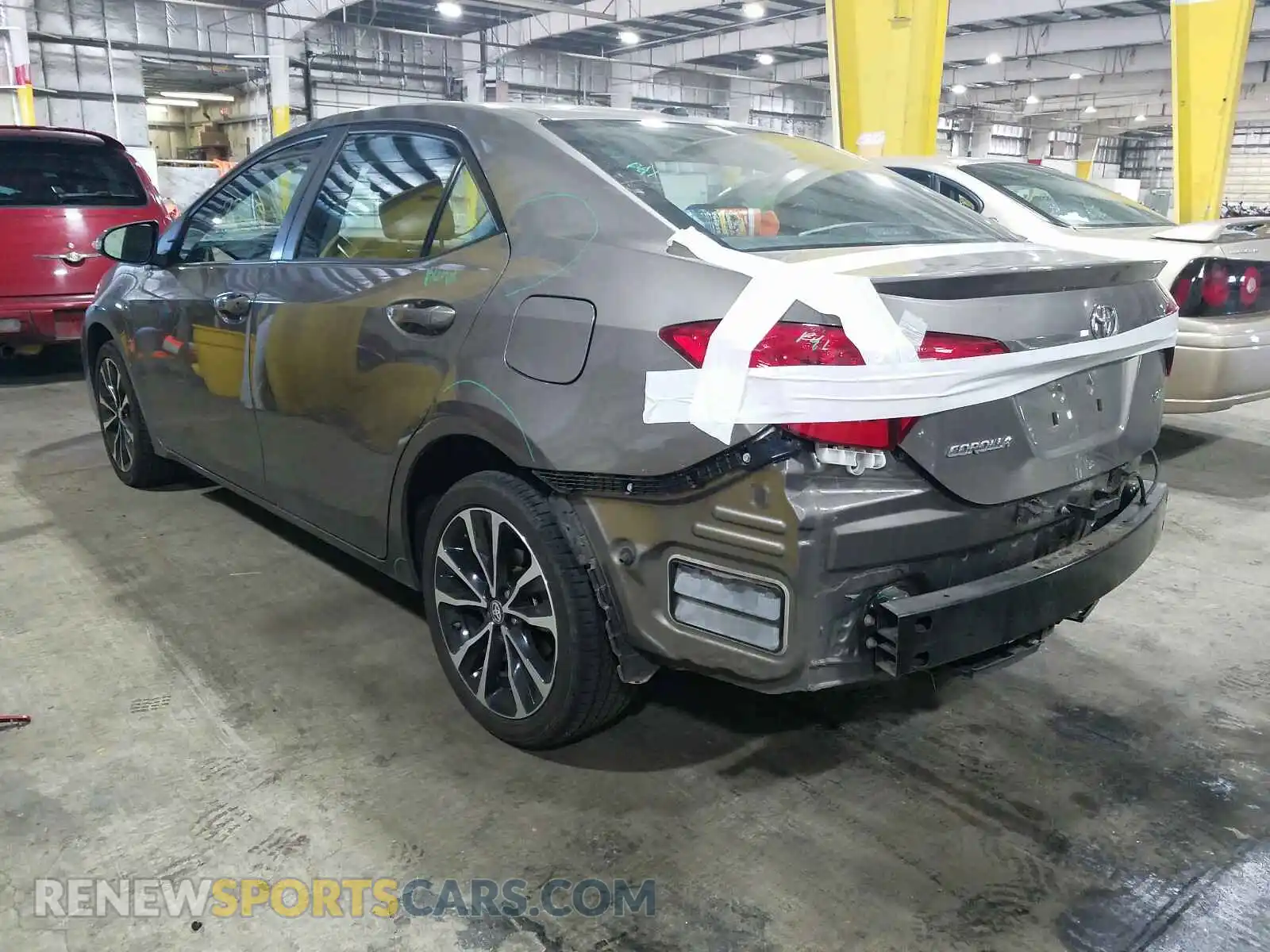 3 Photograph of a damaged car 2T1BURHE2KC210898 TOYOTA COROLLA 2019