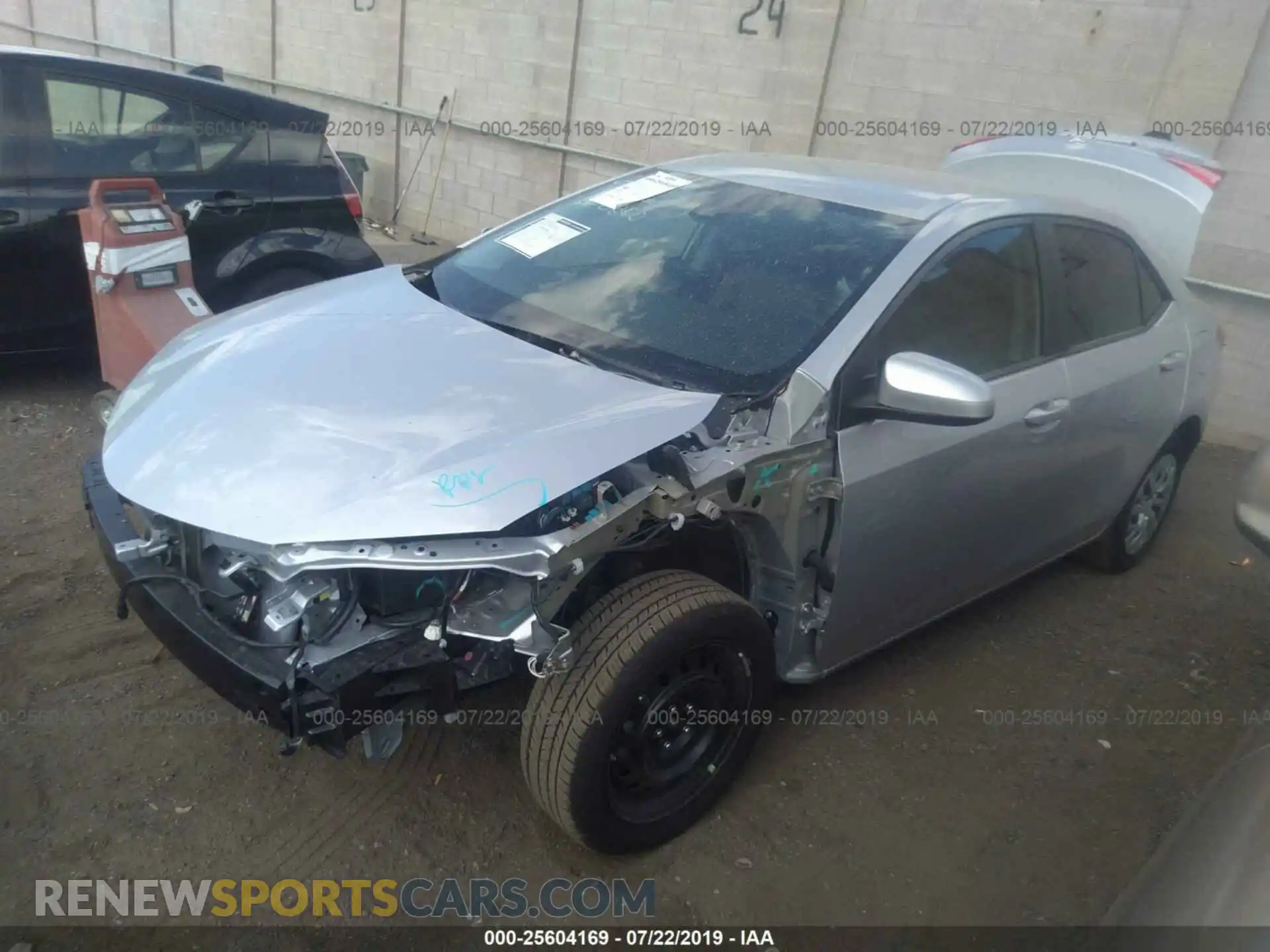 2 Photograph of a damaged car 2T1BURHE2KC212473 TOYOTA COROLLA 2019