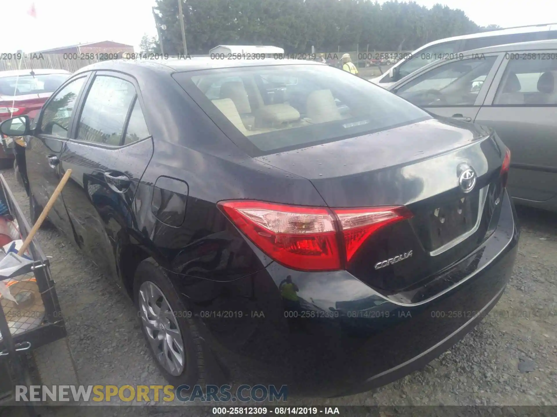 3 Photograph of a damaged car 2T1BURHE2KC216264 TOYOTA COROLLA 2019