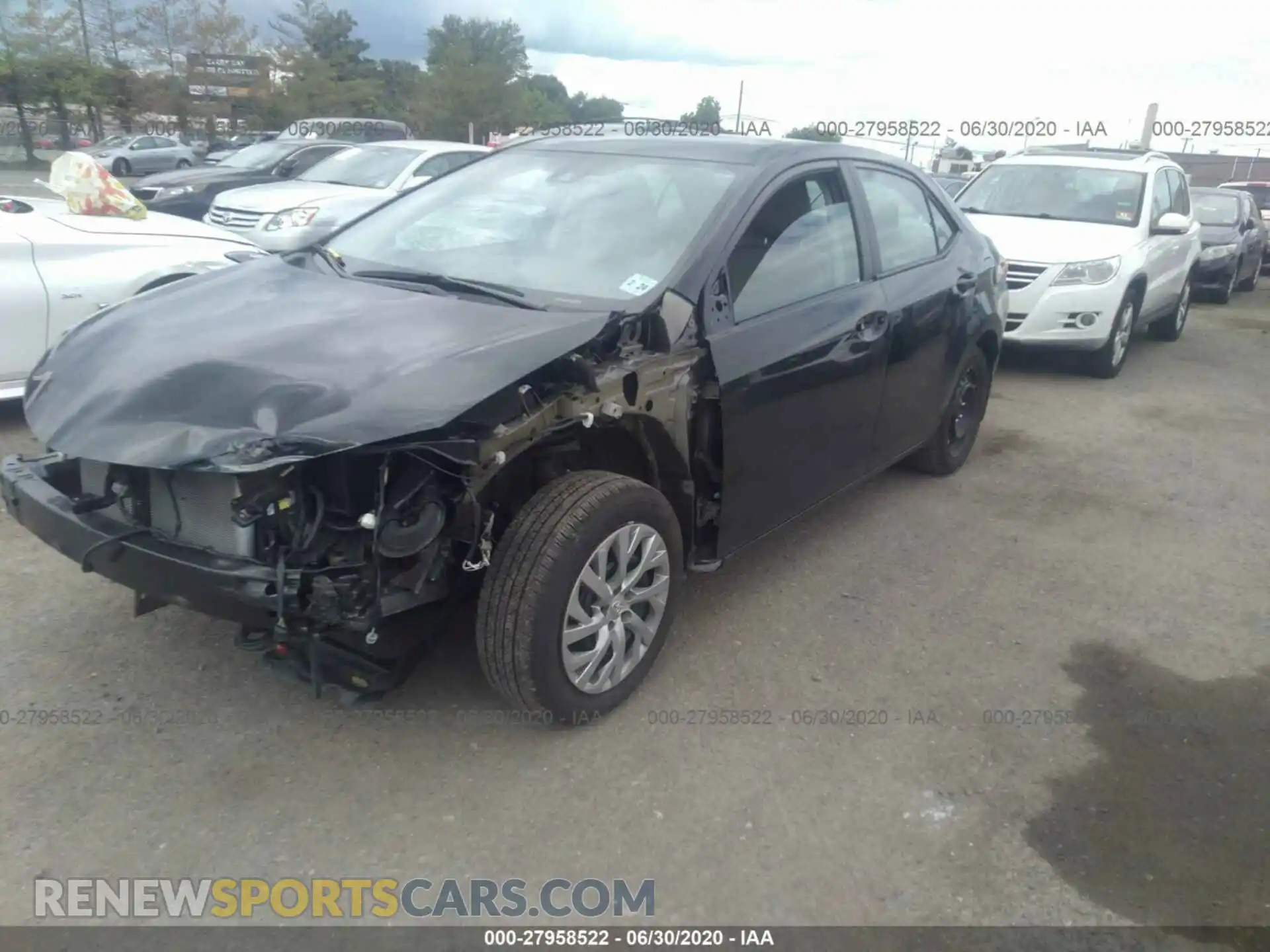 2 Фотография поврежденного автомобиля 2T1BURHE2KC221982 TOYOTA COROLLA 2019