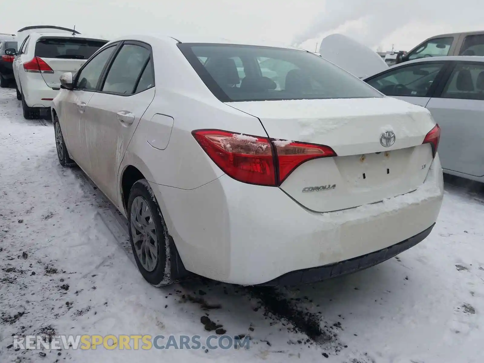 3 Photograph of a damaged car 2T1BURHE2KC227197 TOYOTA COROLLA 2019