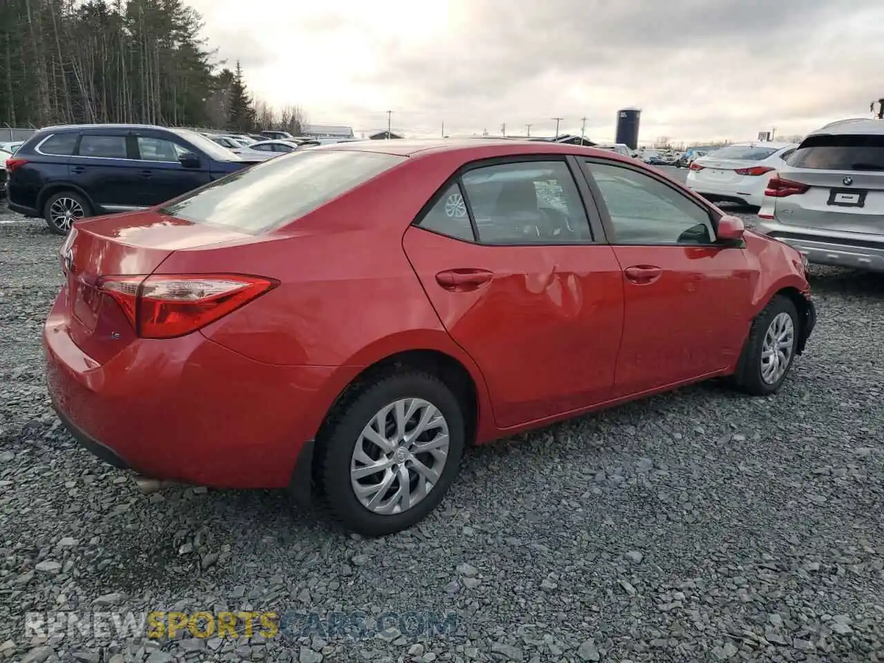 3 Photograph of a damaged car 2T1BURHE2KC228043 TOYOTA COROLLA 2019