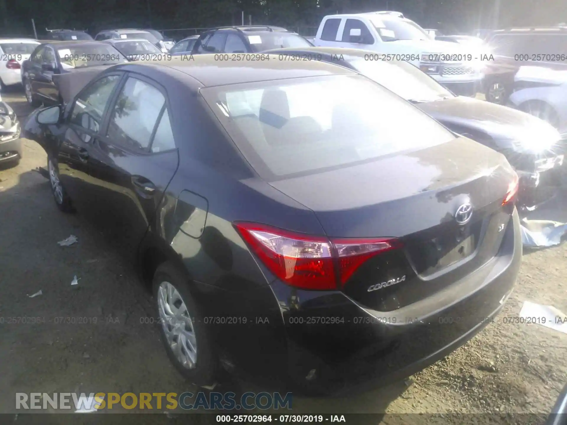 3 Photograph of a damaged car 2T1BURHE2KC229807 TOYOTA COROLLA 2019