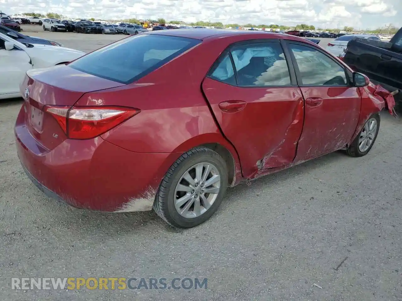 3 Photograph of a damaged car 2T1BURHE2KC236210 TOYOTA COROLLA 2019