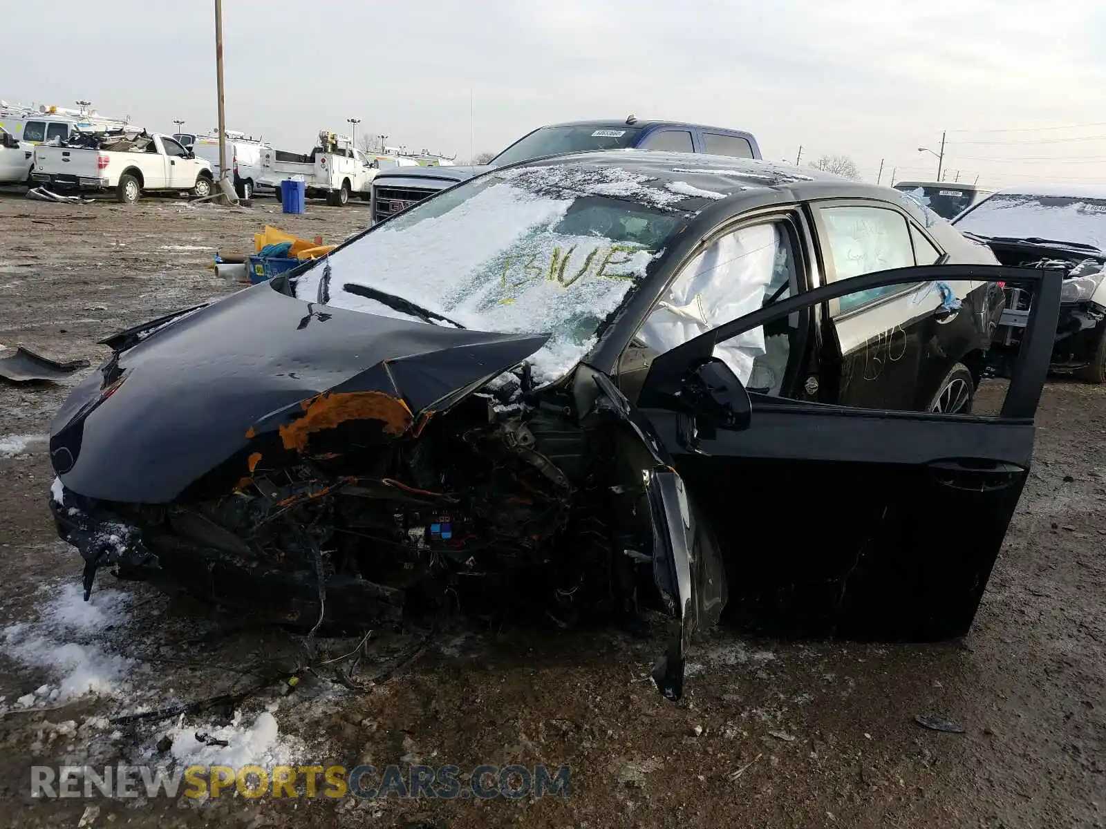 2 Photograph of a damaged car 2T1BURHE2KC241245 TOYOTA COROLLA 2019