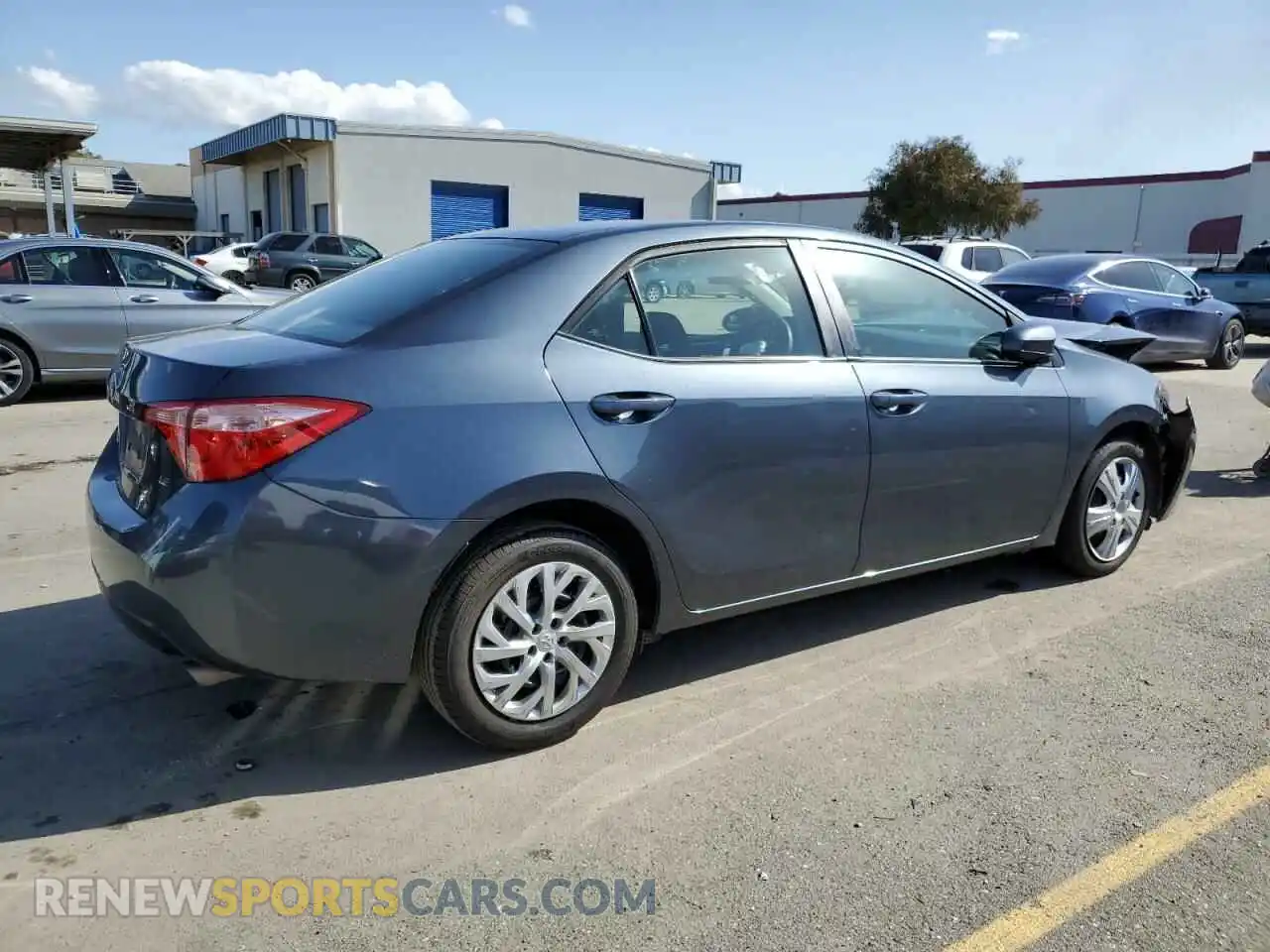3 Photograph of a damaged car 2T1BURHE2KC241262 TOYOTA COROLLA 2019