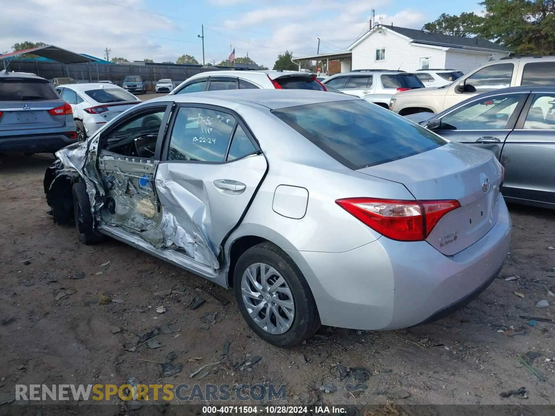 3 fotografías del automóvil dañado 2T1BURHE3KC136228 TOYOTA COROLLA 2019