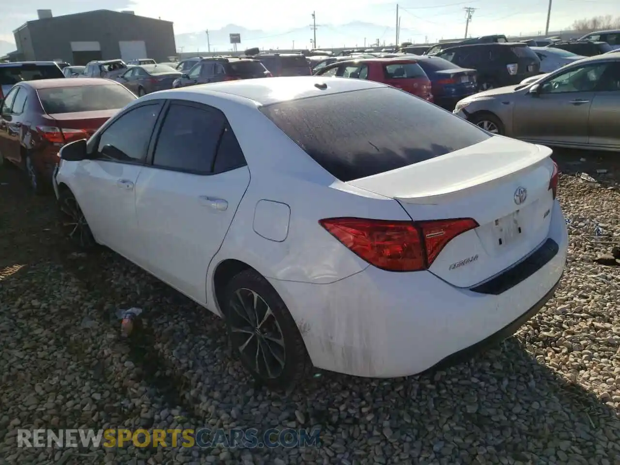 3 fotografías del automóvil dañado 2T1BURHE3KC136522 TOYOTA COROLLA 2019