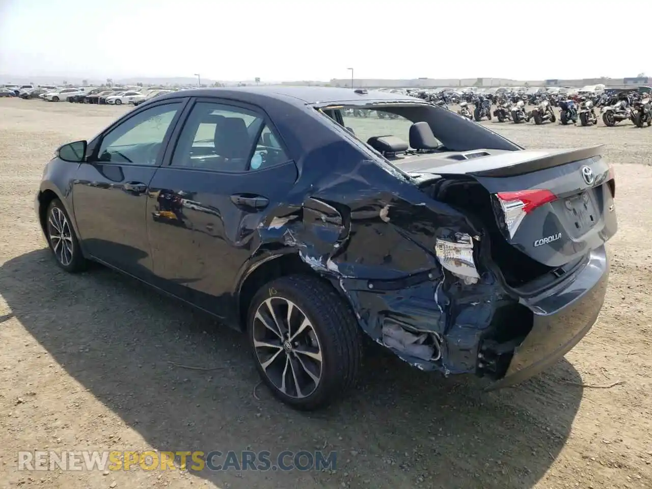 3 Photograph of a damaged car 2T1BURHE3KC137301 TOYOTA COROLLA 2019