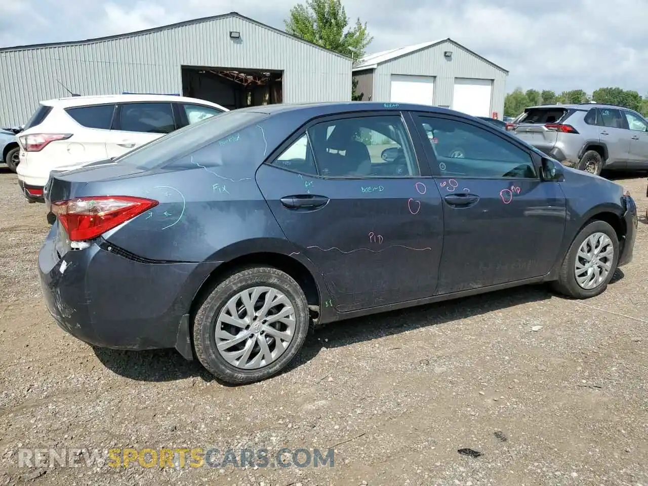 3 Photograph of a damaged car 2T1BURHE3KC148671 TOYOTA COROLLA 2019