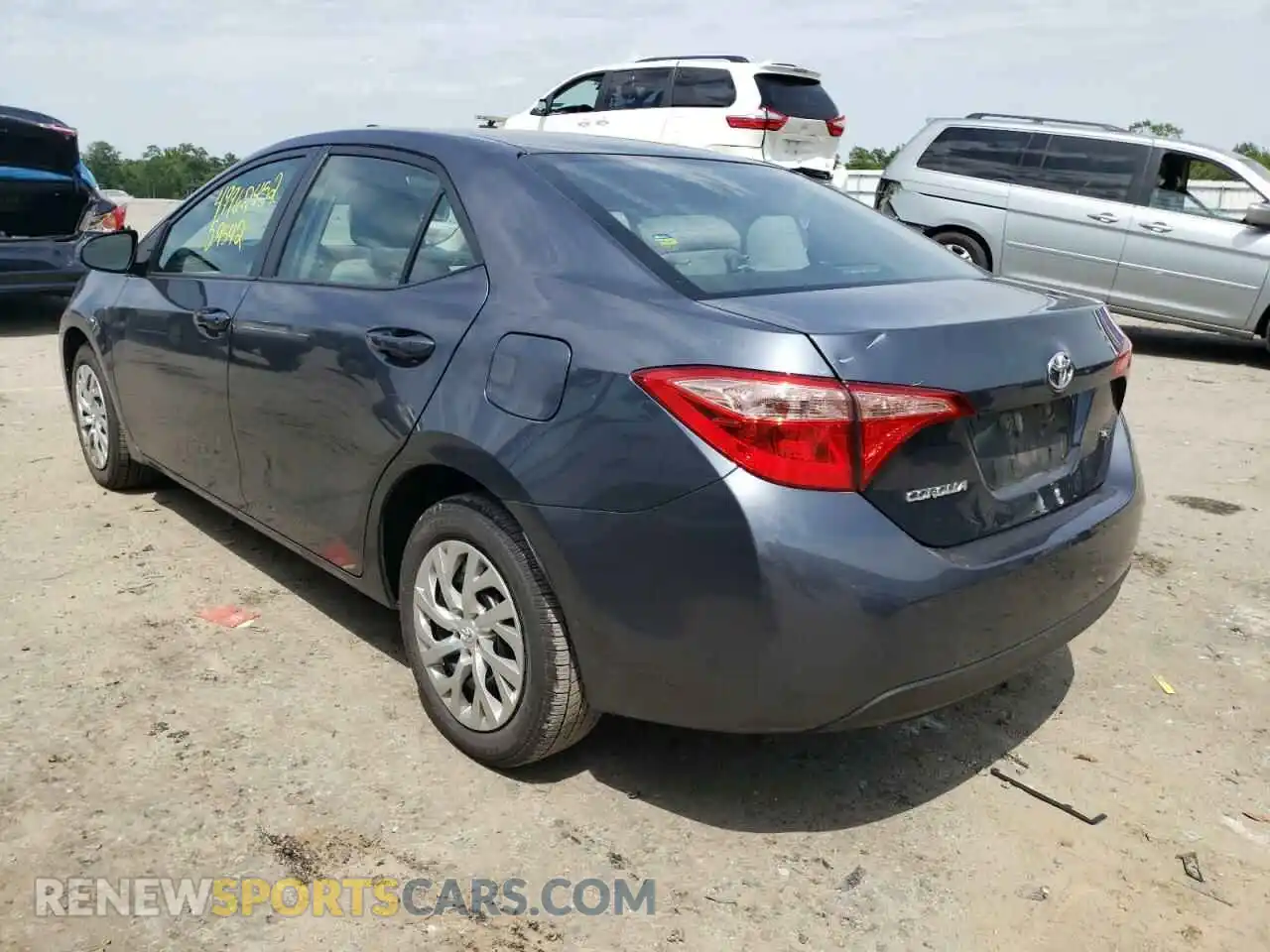 3 Photograph of a damaged car 2T1BURHE3KC158794 TOYOTA COROLLA 2019