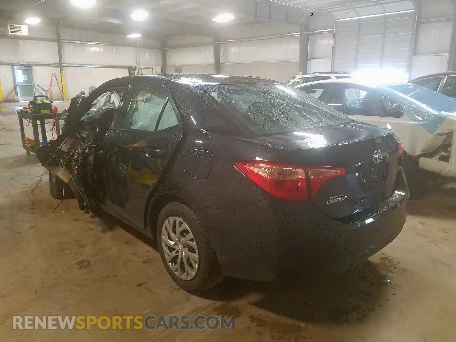 3 Photograph of a damaged car 2T1BURHE3KC160349 TOYOTA COROLLA 2019