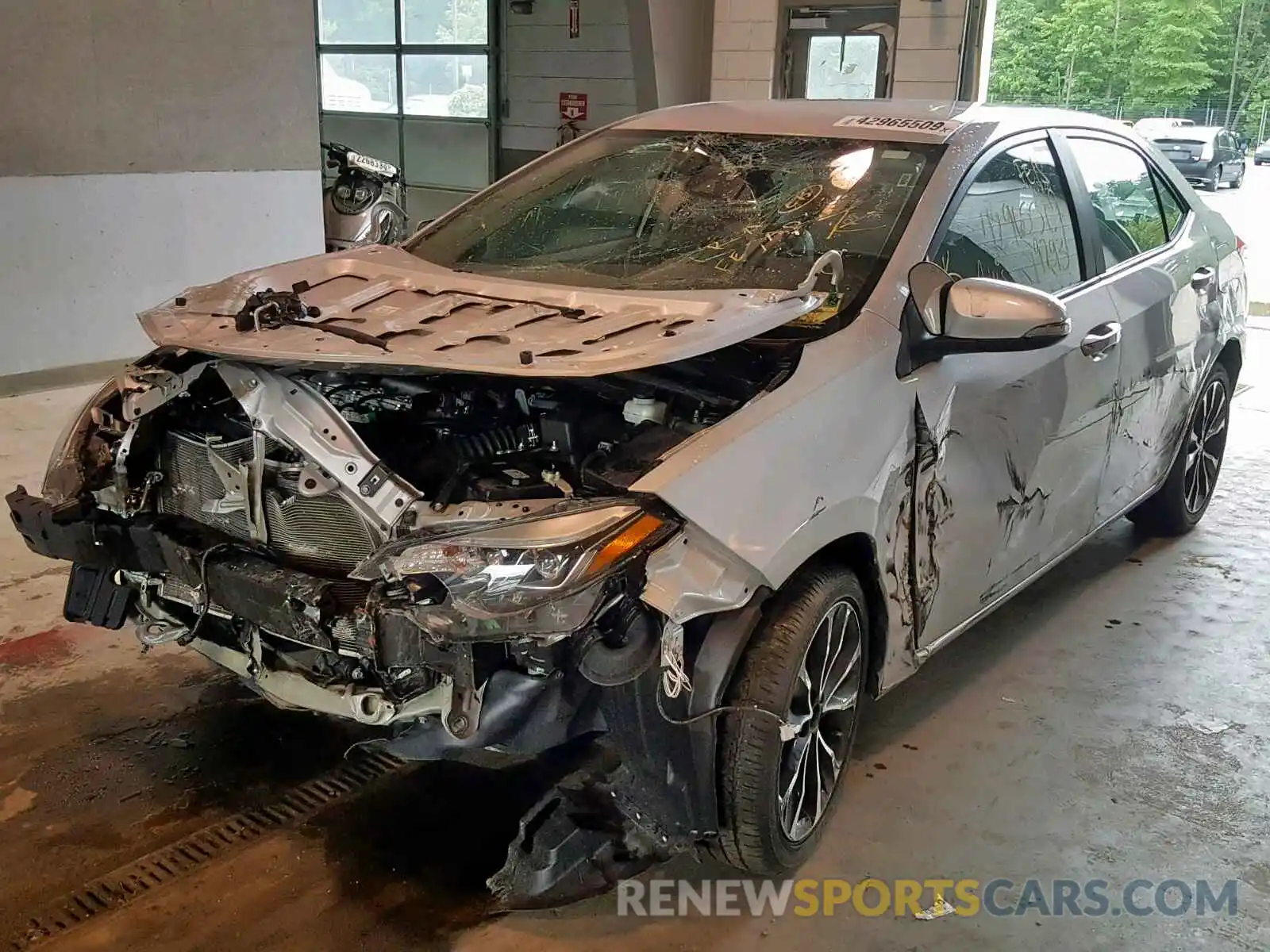 2 Photograph of a damaged car 2T1BURHE3KC168600 TOYOTA COROLLA 2019