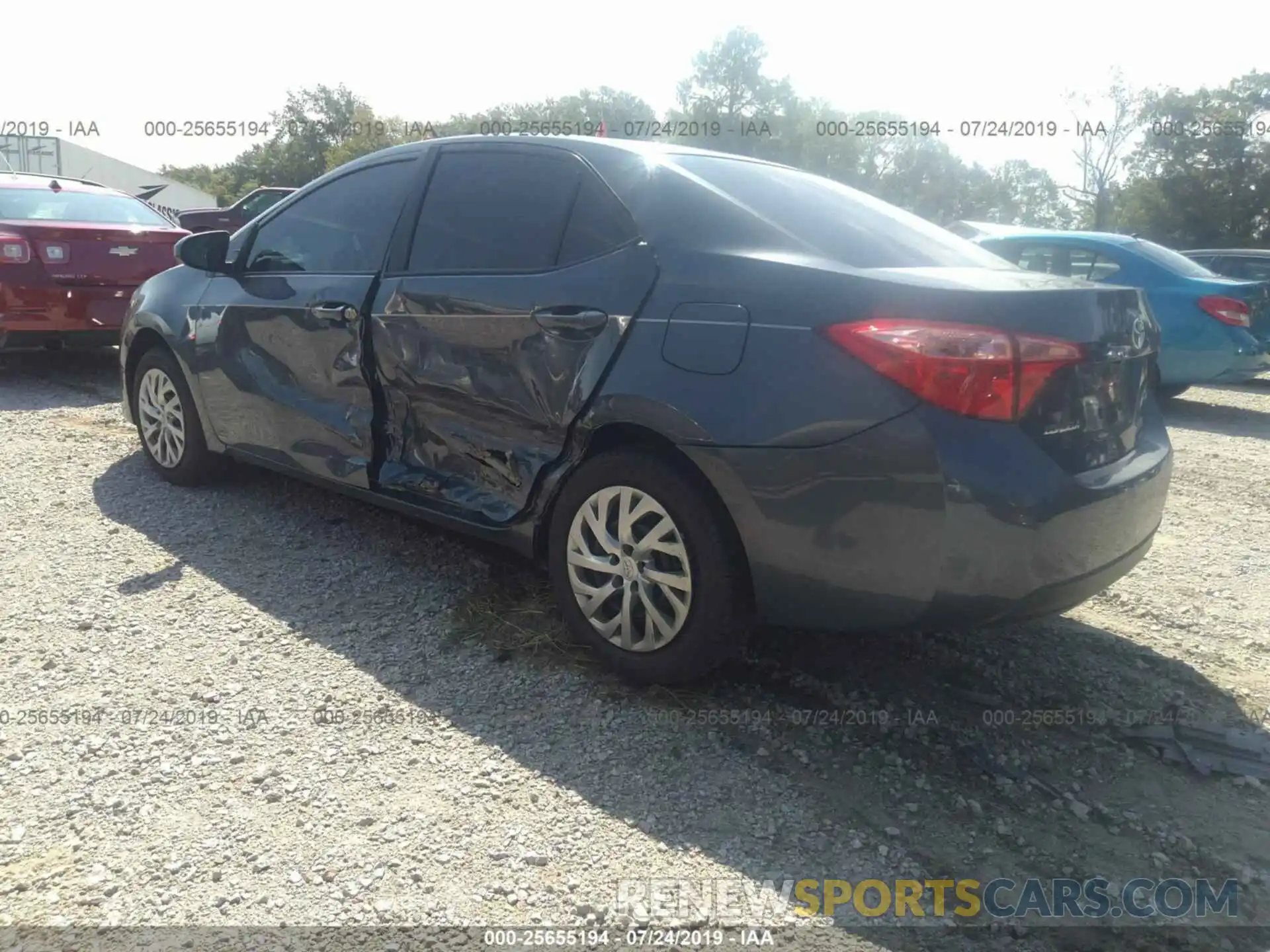 3 Photograph of a damaged car 2T1BURHE3KC170492 TOYOTA COROLLA 2019