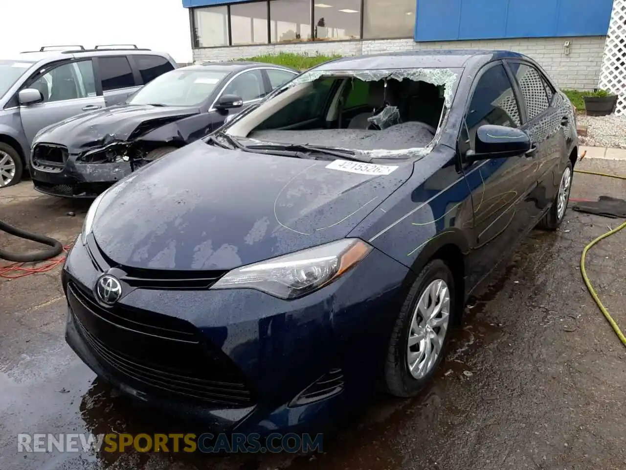 2 fotografías del automóvil dañado 2T1BURHE3KC185221 TOYOTA COROLLA 2019