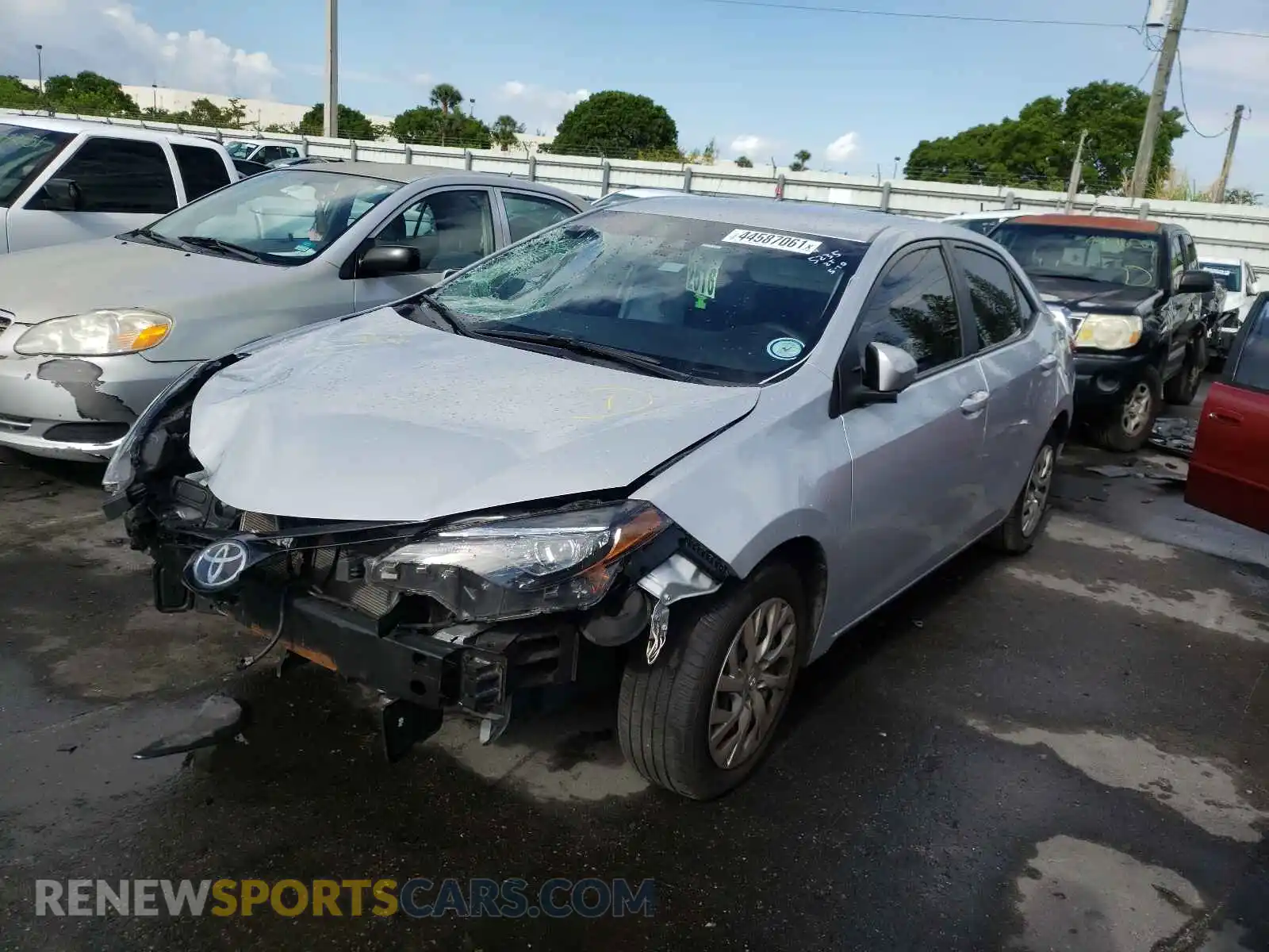 2 Photograph of a damaged car 2T1BURHE3KC185235 TOYOTA COROLLA 2019