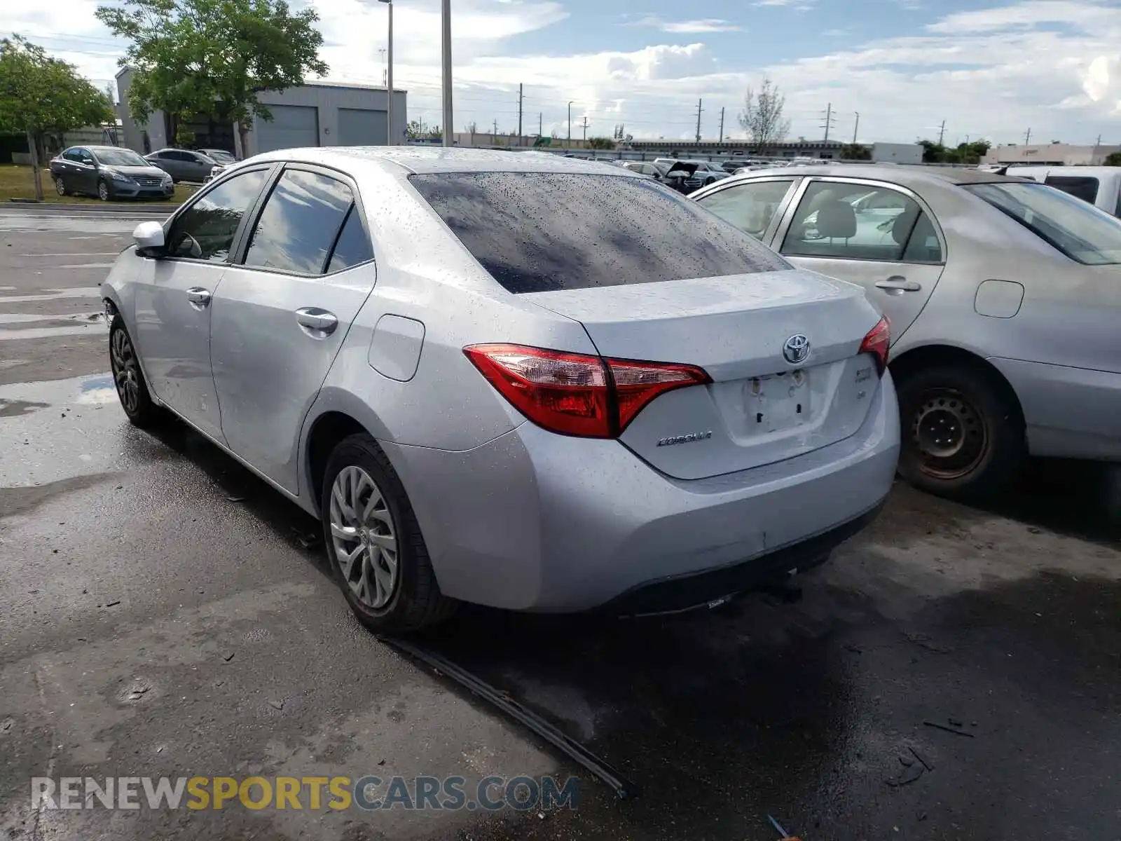 3 Photograph of a damaged car 2T1BURHE3KC185235 TOYOTA COROLLA 2019