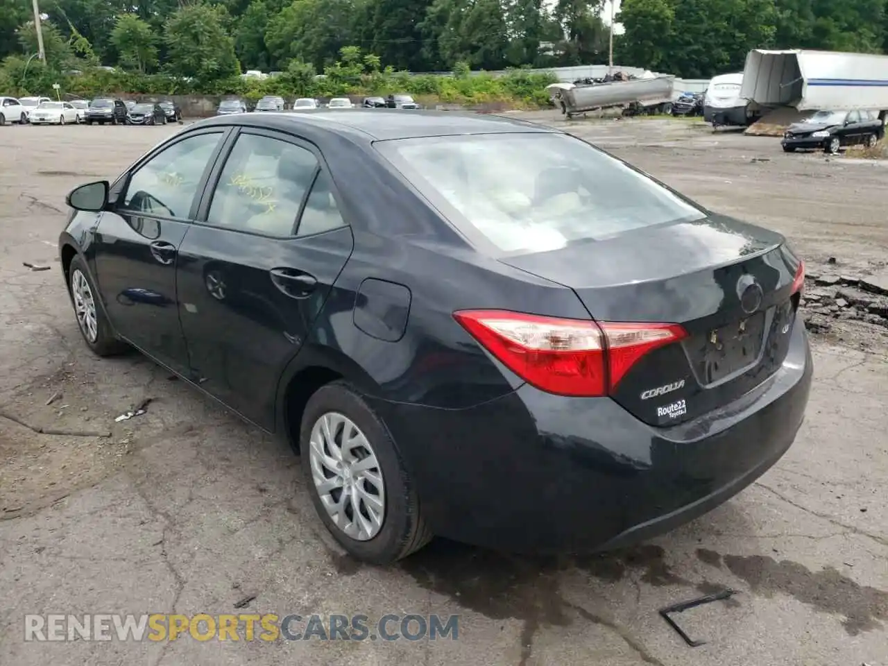 3 Photograph of a damaged car 2T1BURHE3KC188460 TOYOTA COROLLA 2019