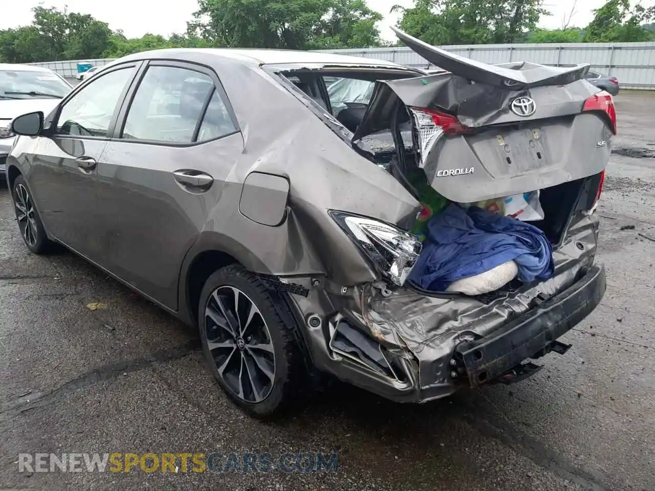 3 fotografías del automóvil dañado 2T1BURHE3KC211896 TOYOTA COROLLA 2019