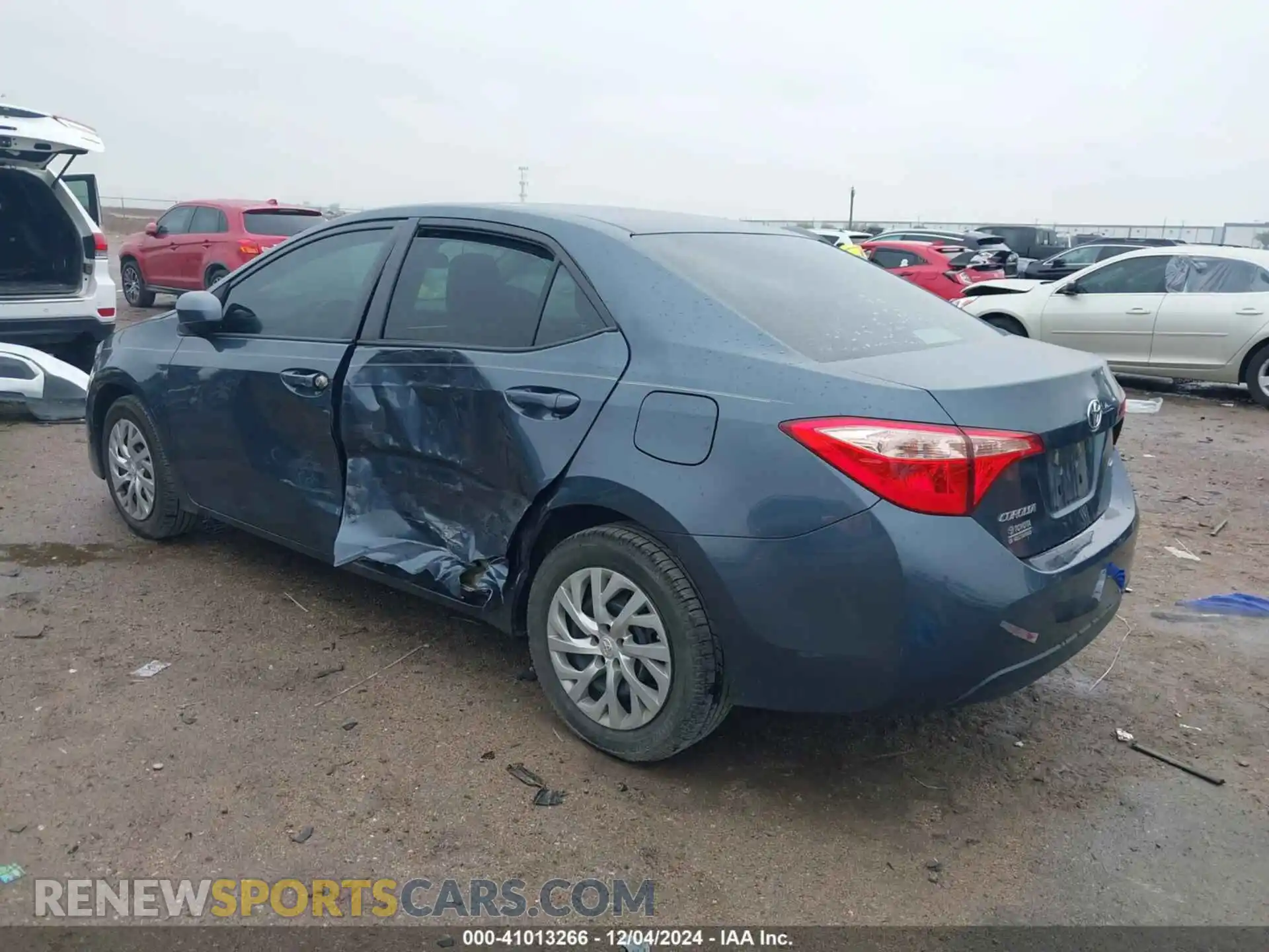 3 Фотография поврежденного автомобиля 2T1BURHE3KC219402 TOYOTA COROLLA 2019