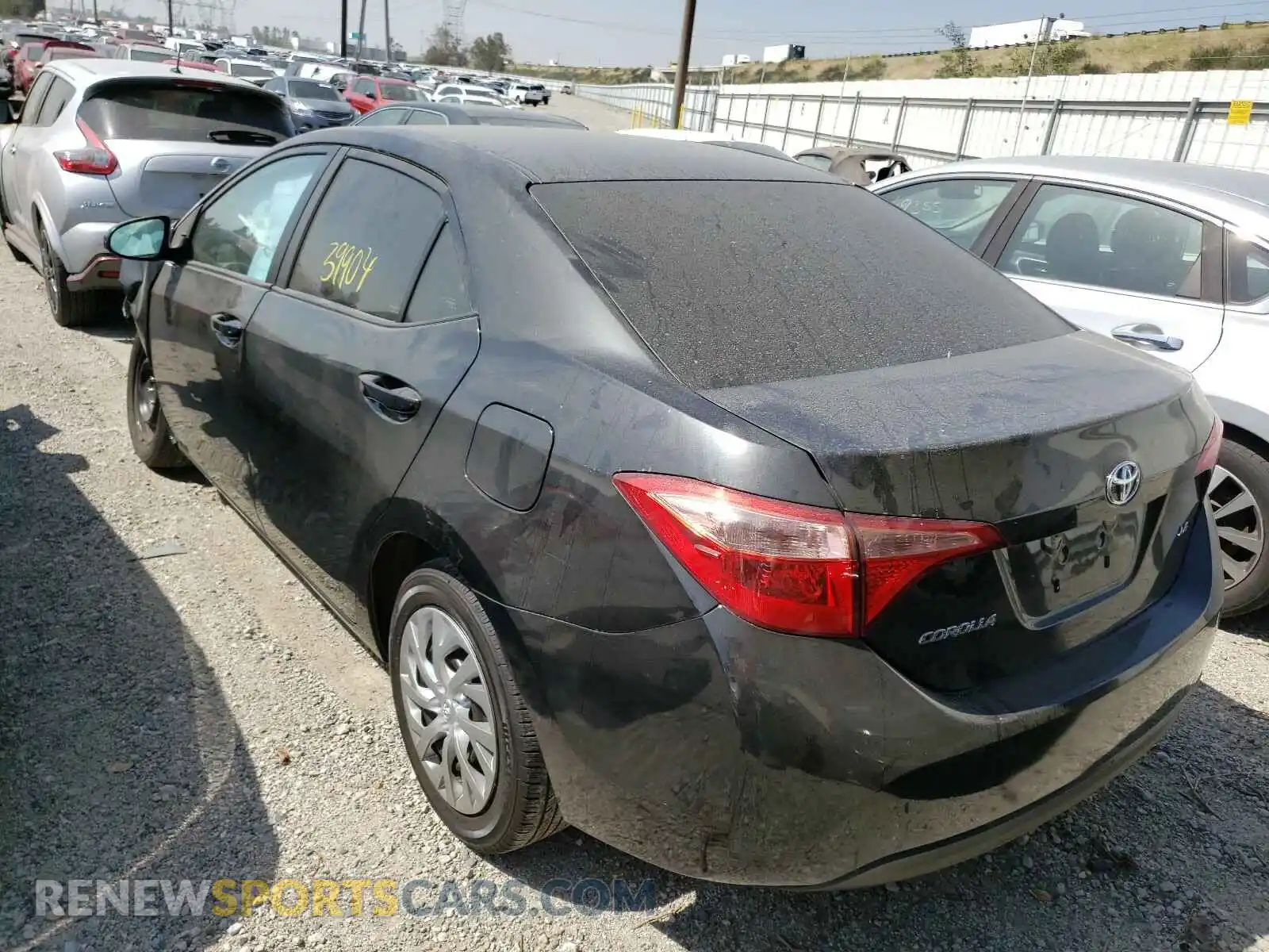 3 Photograph of a damaged car 2T1BURHE3KC222364 TOYOTA COROLLA 2019