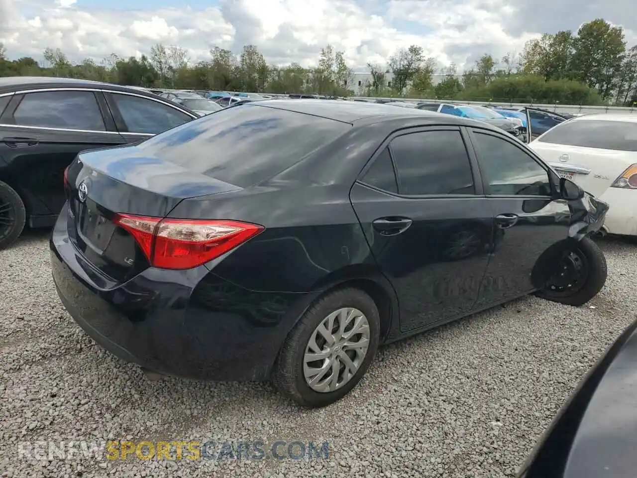3 fotografías del automóvil dañado 2T1BURHE3KC223210 TOYOTA COROLLA 2019