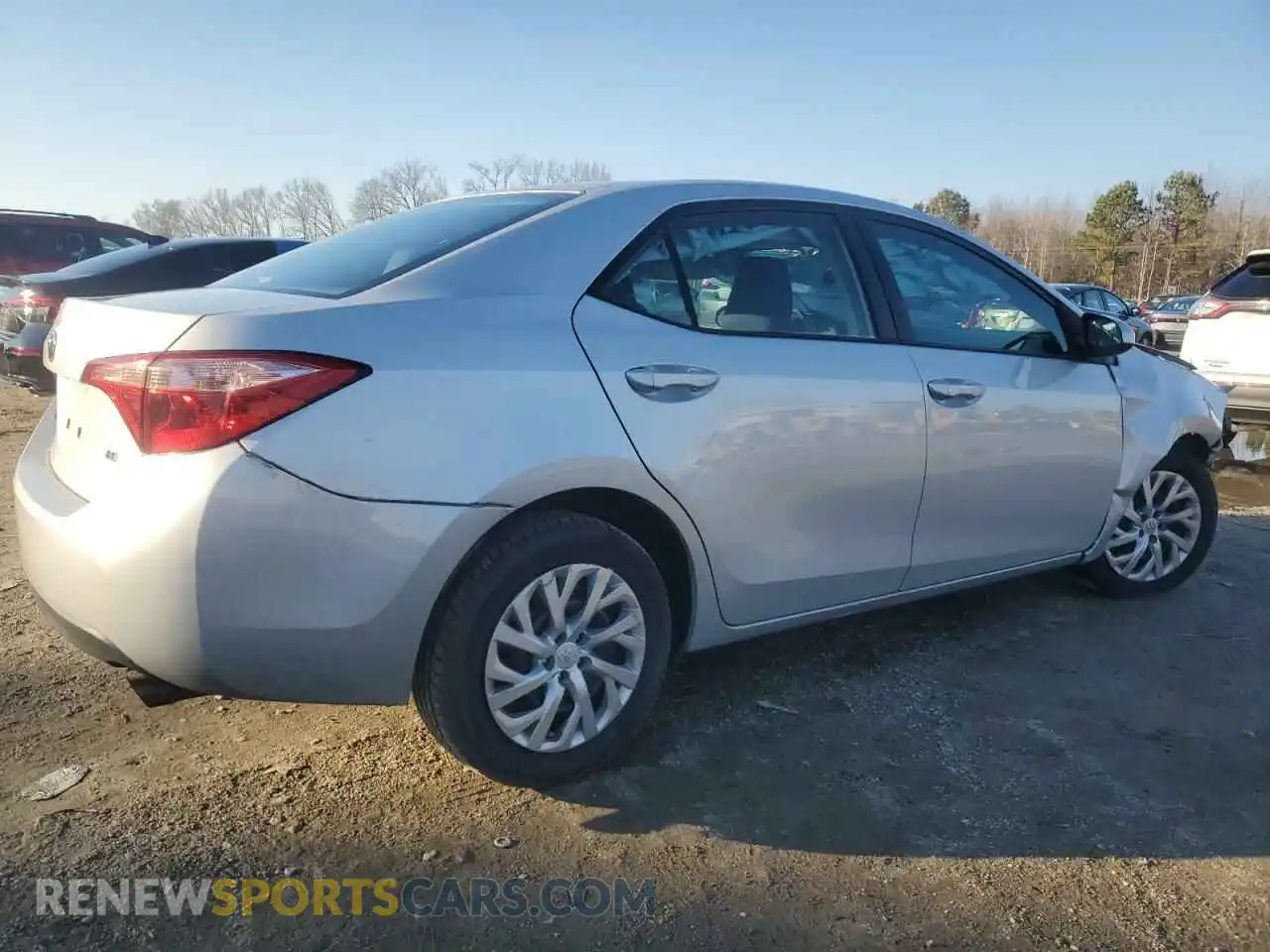3 Photograph of a damaged car 2T1BURHE3KC234062 TOYOTA COROLLA 2019