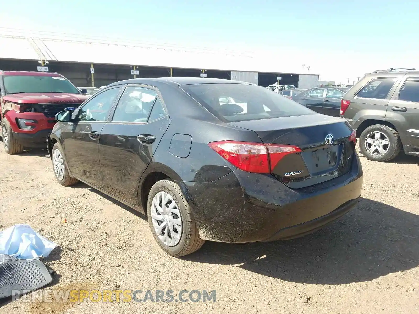 3 Photograph of a damaged car 2T1BURHE3KC247135 TOYOTA COROLLA 2019