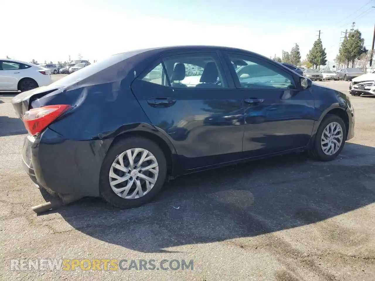 3 fotografías del automóvil dañado 2T1BURHE4KC126565 TOYOTA COROLLA 2019