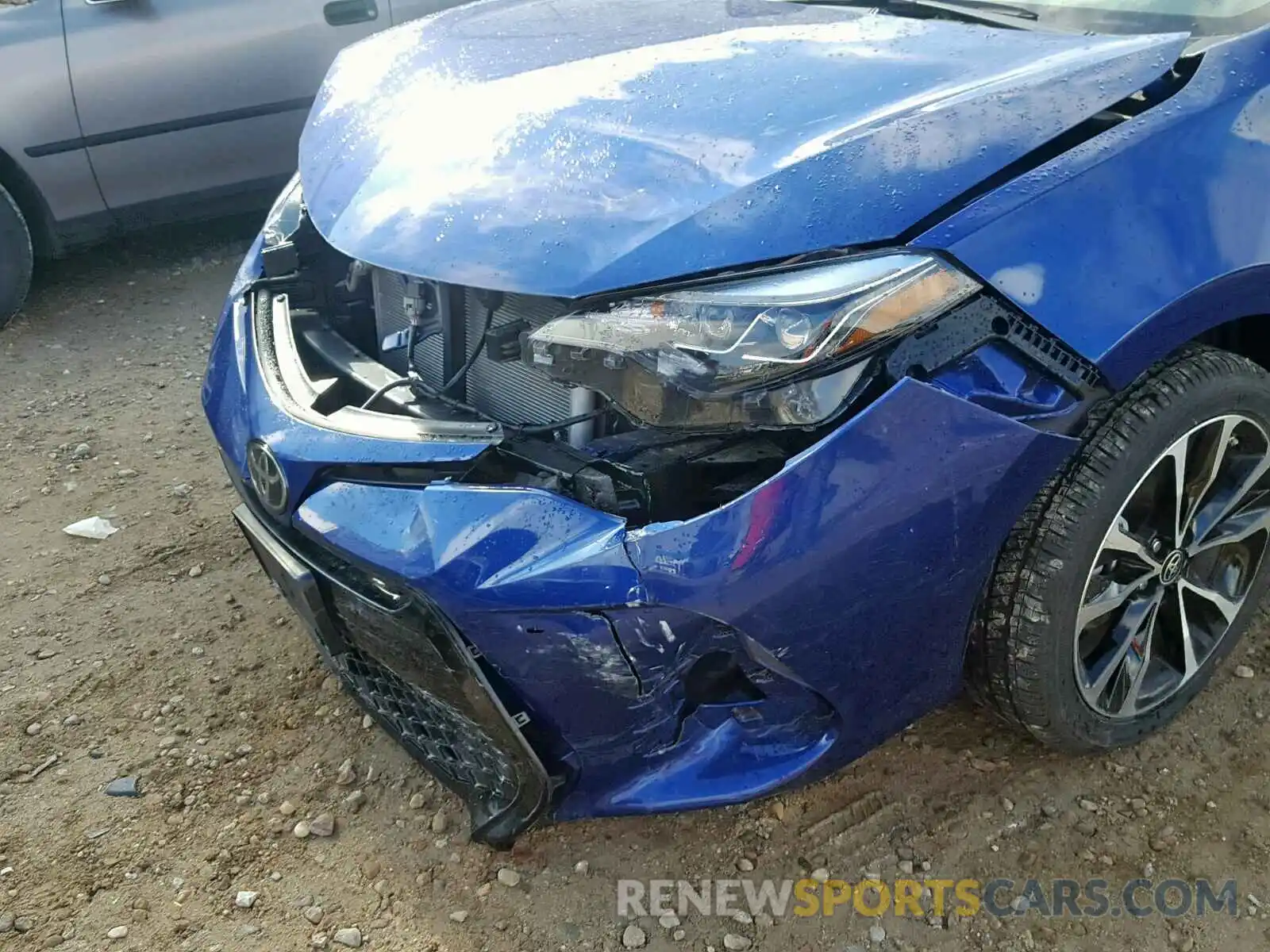 9 Photograph of a damaged car 2T1BURHE4KC126601 TOYOTA COROLLA 2019