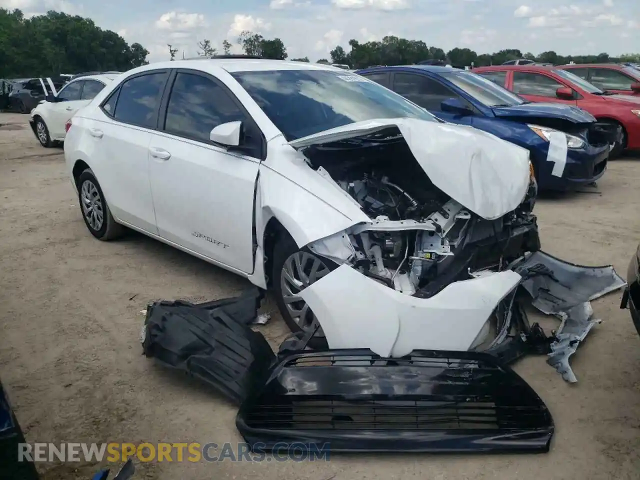1 Photograph of a damaged car 2T1BURHE4KC142992 TOYOTA COROLLA 2019