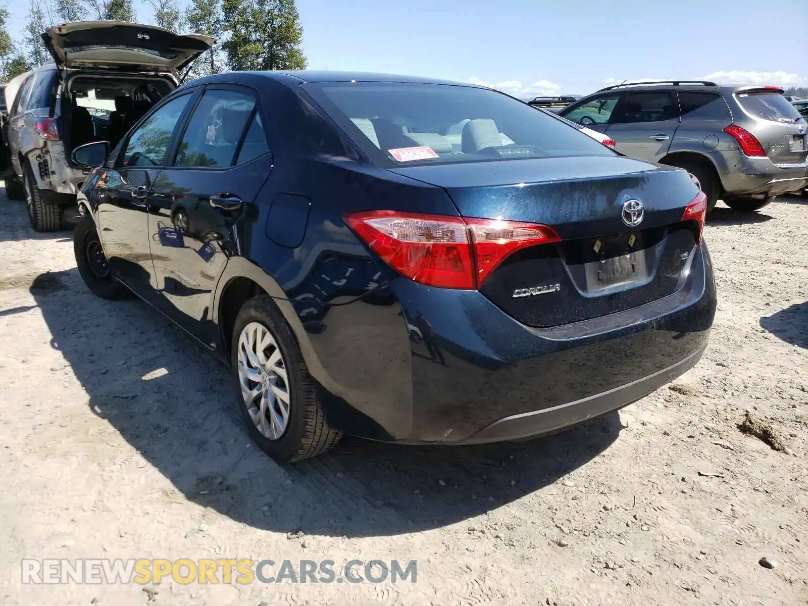 3 Photograph of a damaged car 2T1BURHE4KC143916 TOYOTA COROLLA 2019