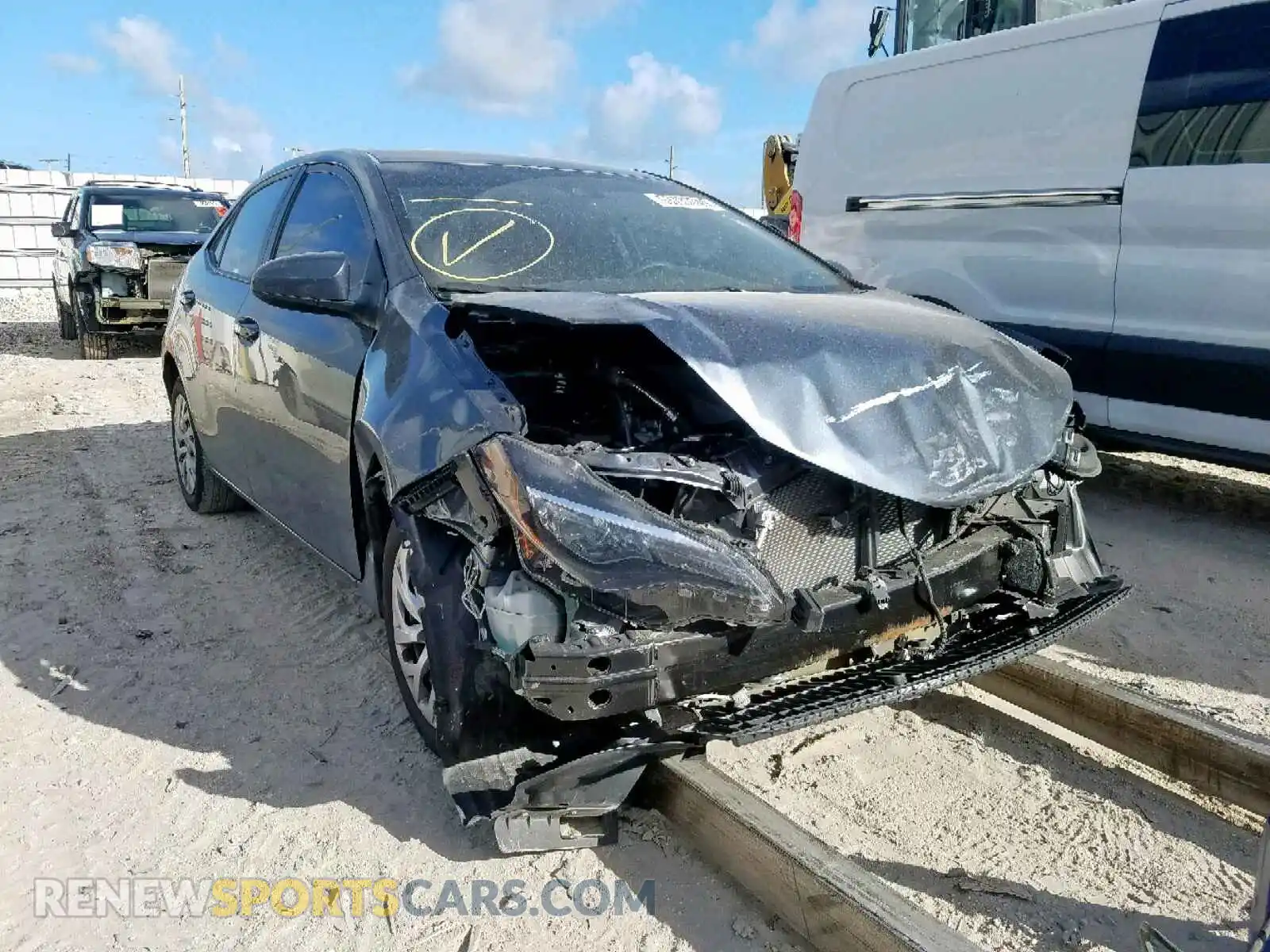 1 Photograph of a damaged car 2T1BURHE4KC143950 TOYOTA COROLLA 2019