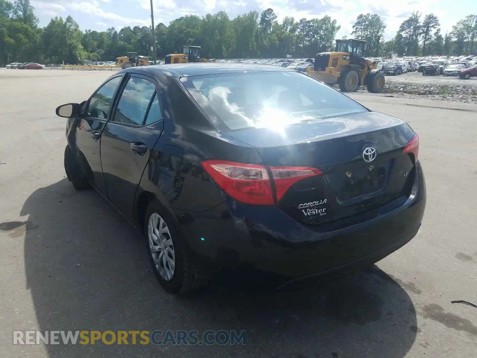 3 Photograph of a damaged car 2T1BURHE4KC144774 TOYOTA COROLLA 2019