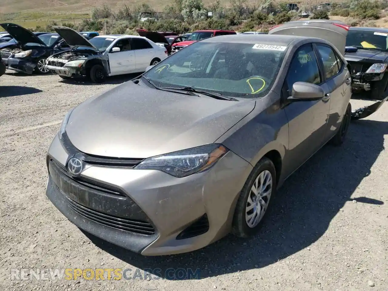 2 fotografías del automóvil dañado 2T1BURHE4KC145200 TOYOTA COROLLA 2019