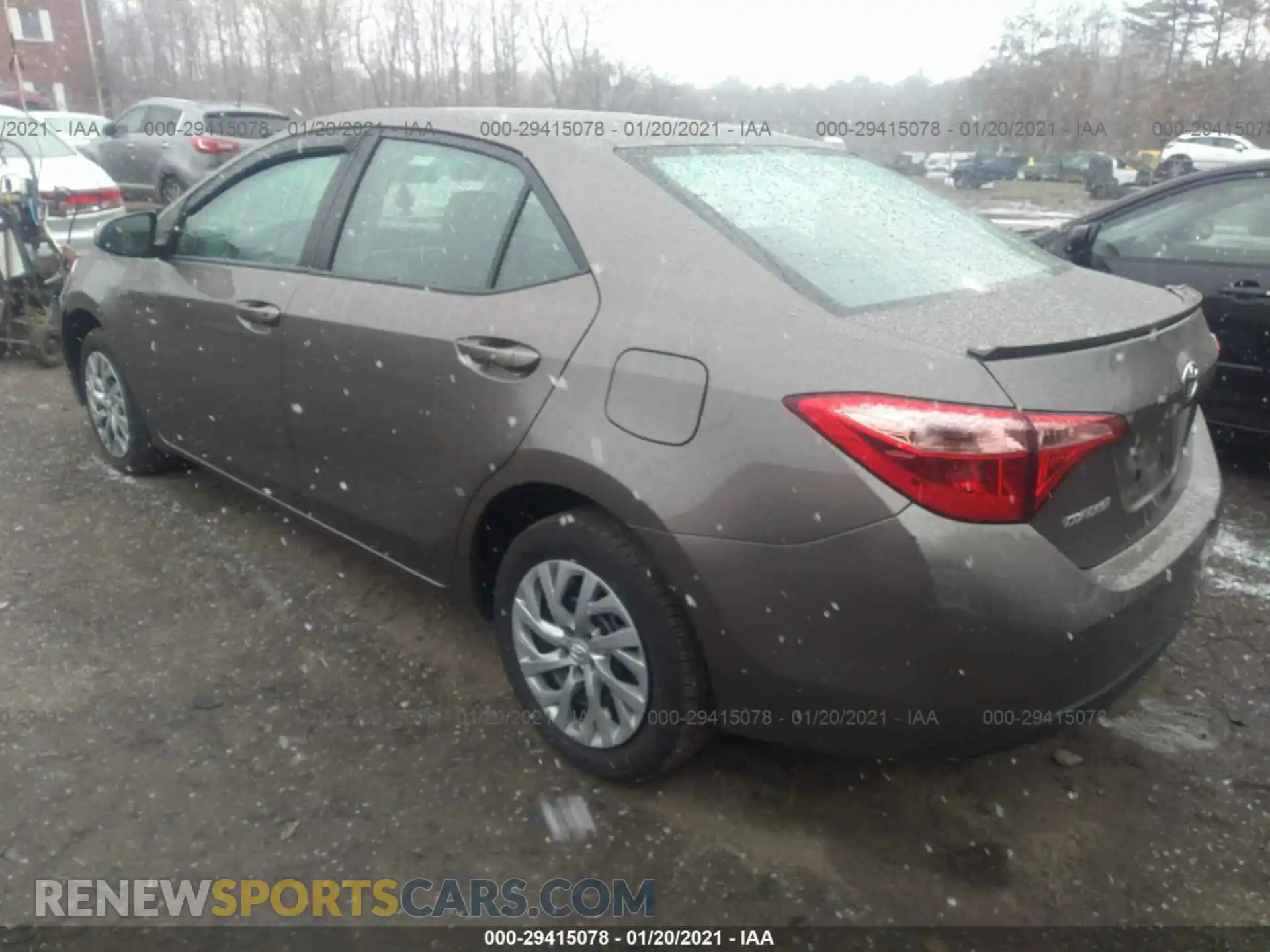 3 Photograph of a damaged car 2T1BURHE4KC147982 TOYOTA COROLLA 2019