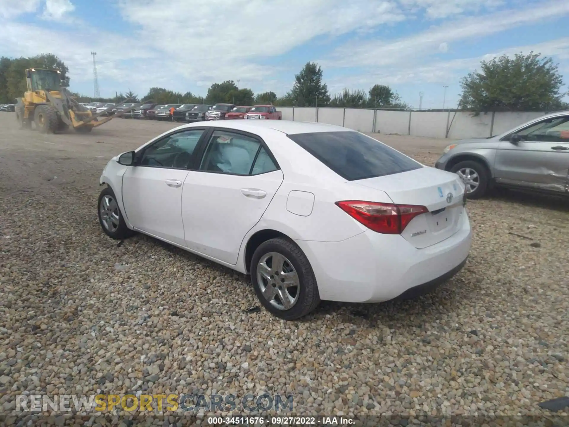 3 Фотография поврежденного автомобиля 2T1BURHE4KC148324 TOYOTA COROLLA 2019
