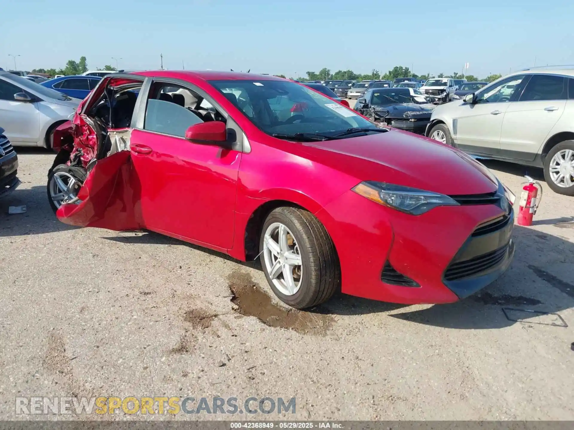 1 Photograph of a damaged car 2T1BURHE4KC152809 TOYOTA COROLLA 2019