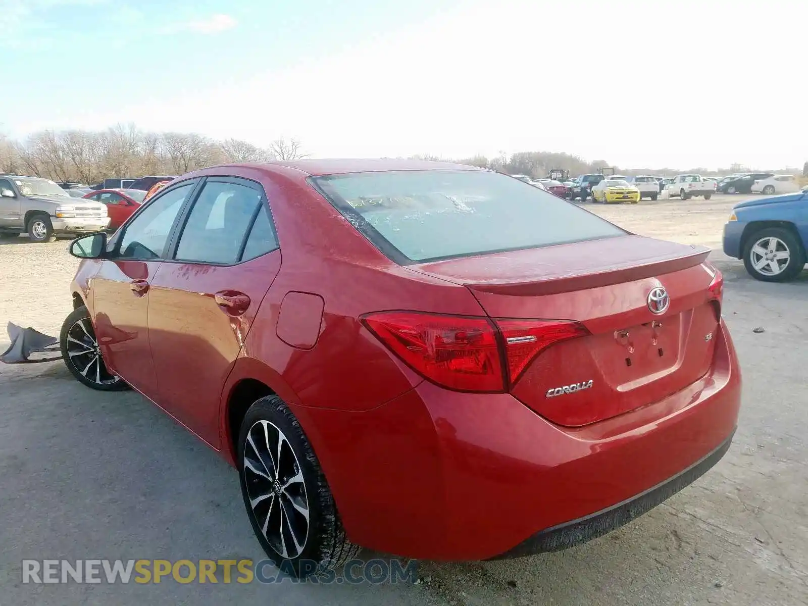 3 Photograph of a damaged car 2T1BURHE4KC156505 TOYOTA COROLLA 2019