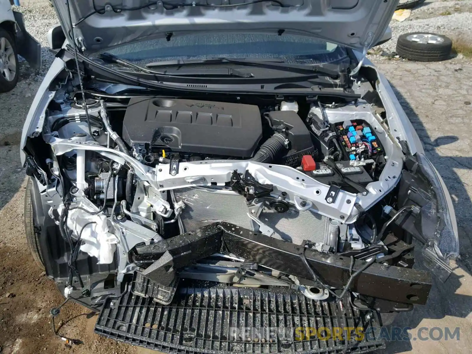 7 Photograph of a damaged car 2T1BURHE4KC161560 TOYOTA COROLLA 2019