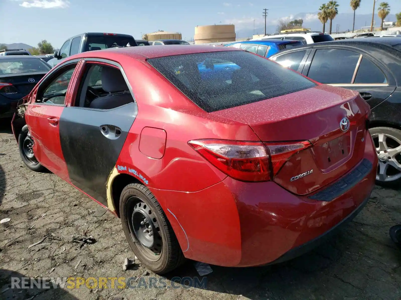 3 Photograph of a damaged car 2T1BURHE4KC163969 TOYOTA COROLLA 2019