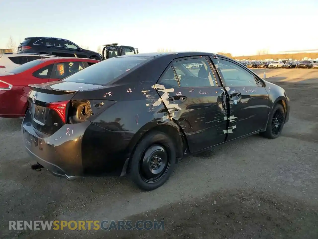 3 Photograph of a damaged car 2T1BURHE4KC165480 TOYOTA COROLLA 2019