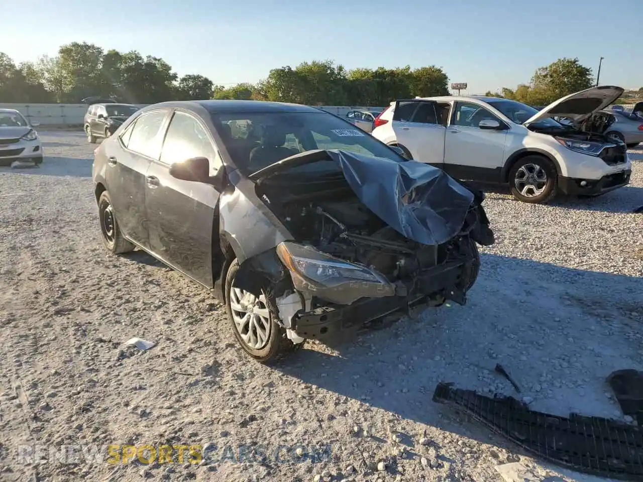 1 Фотография поврежденного автомобиля 2T1BURHE4KC165611 TOYOTA COROLLA 2019