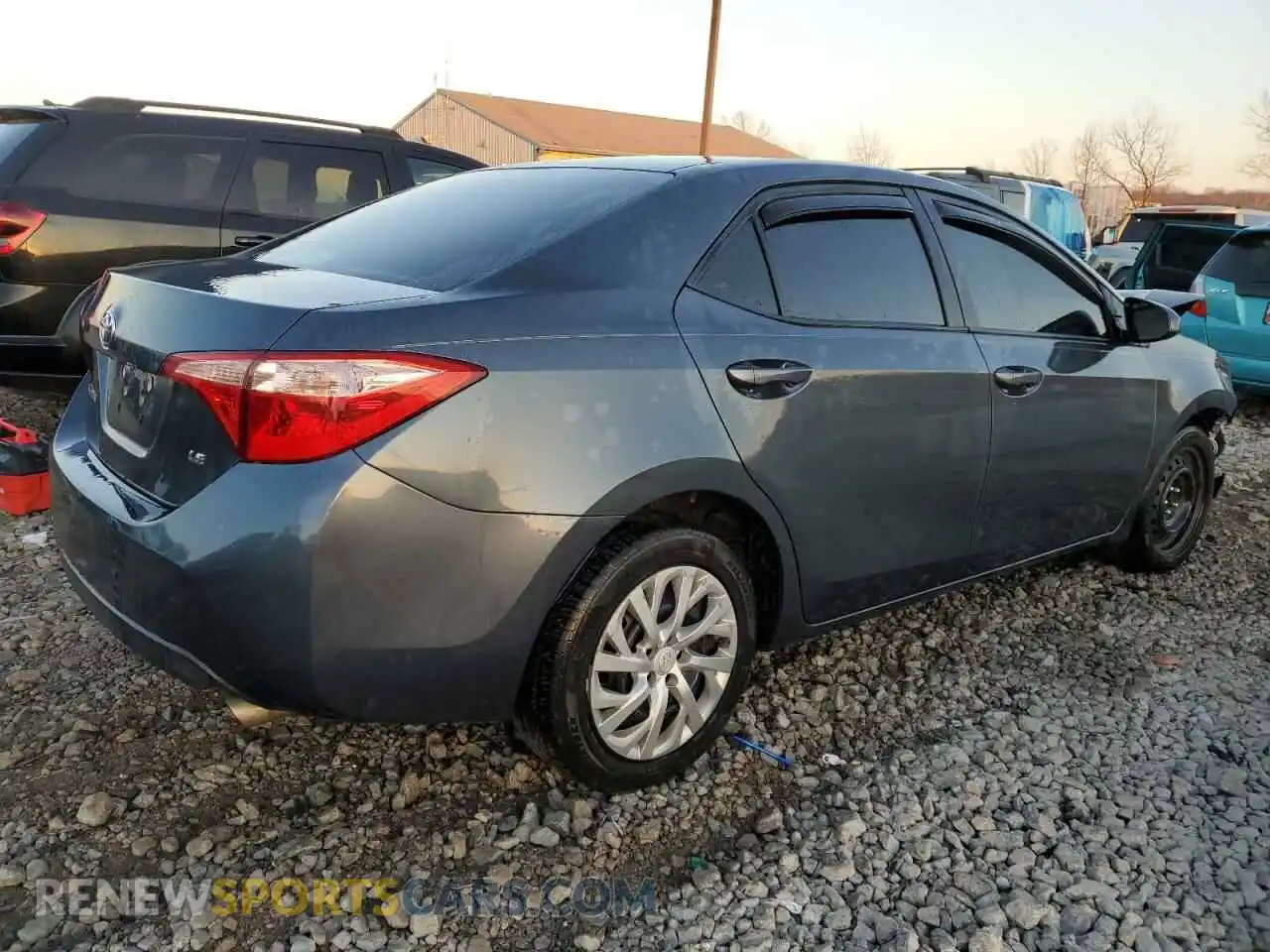 3 Photograph of a damaged car 2T1BURHE4KC166774 TOYOTA COROLLA 2019