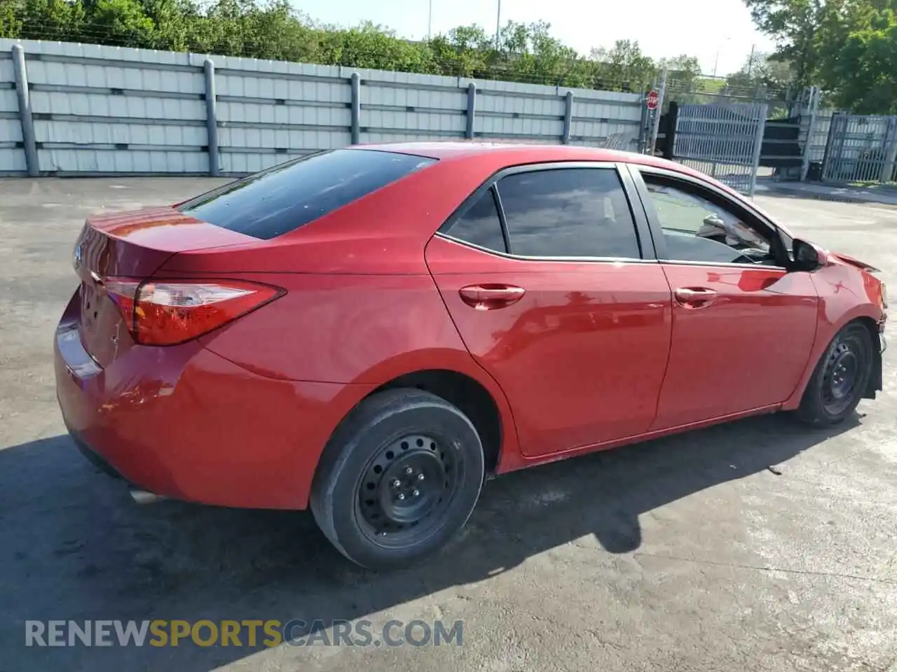 3 Photograph of a damaged car 2T1BURHE4KC167388 TOYOTA COROLLA 2019
