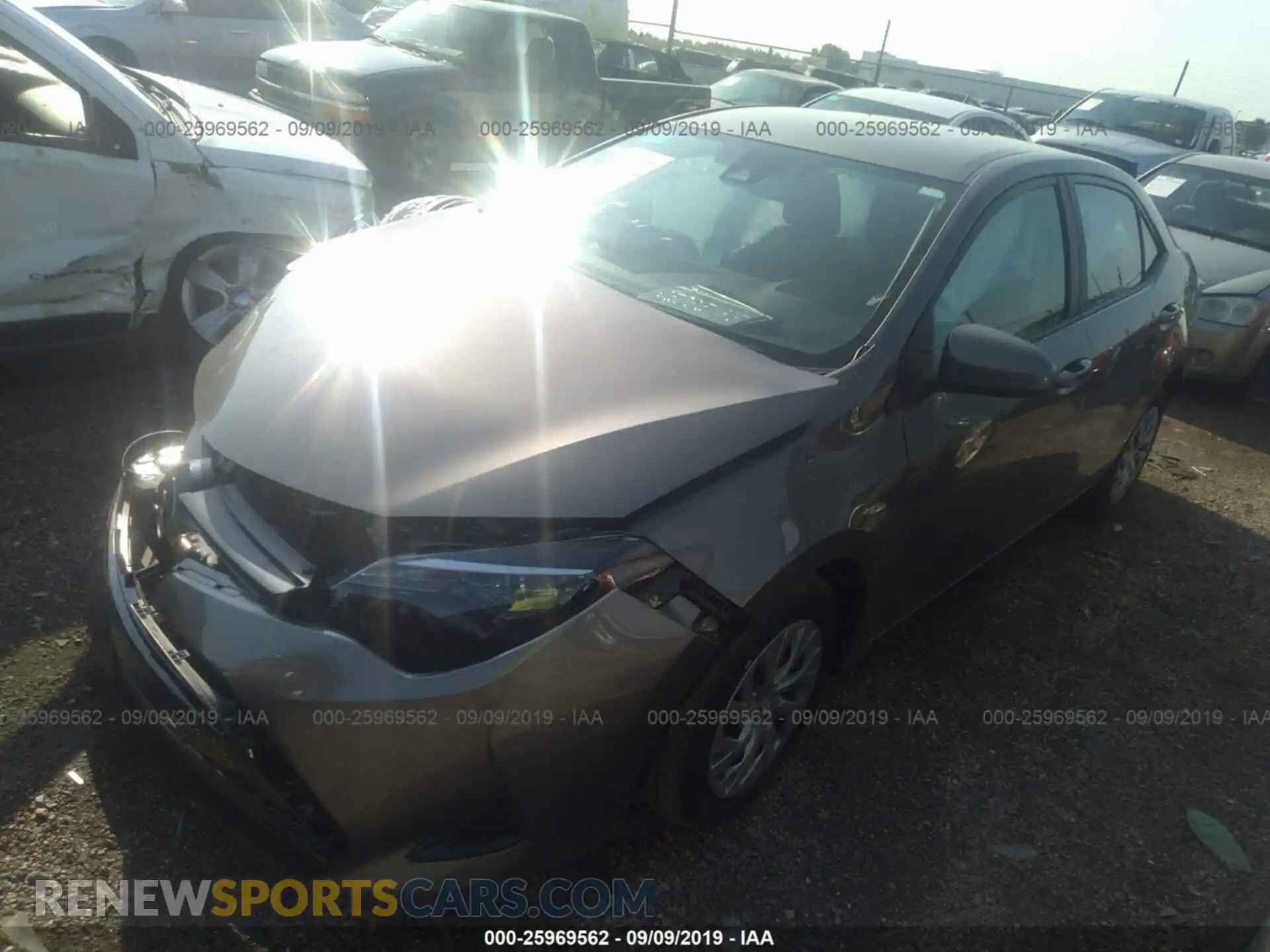 2 Photograph of a damaged car 2T1BURHE4KC170842 TOYOTA COROLLA 2019