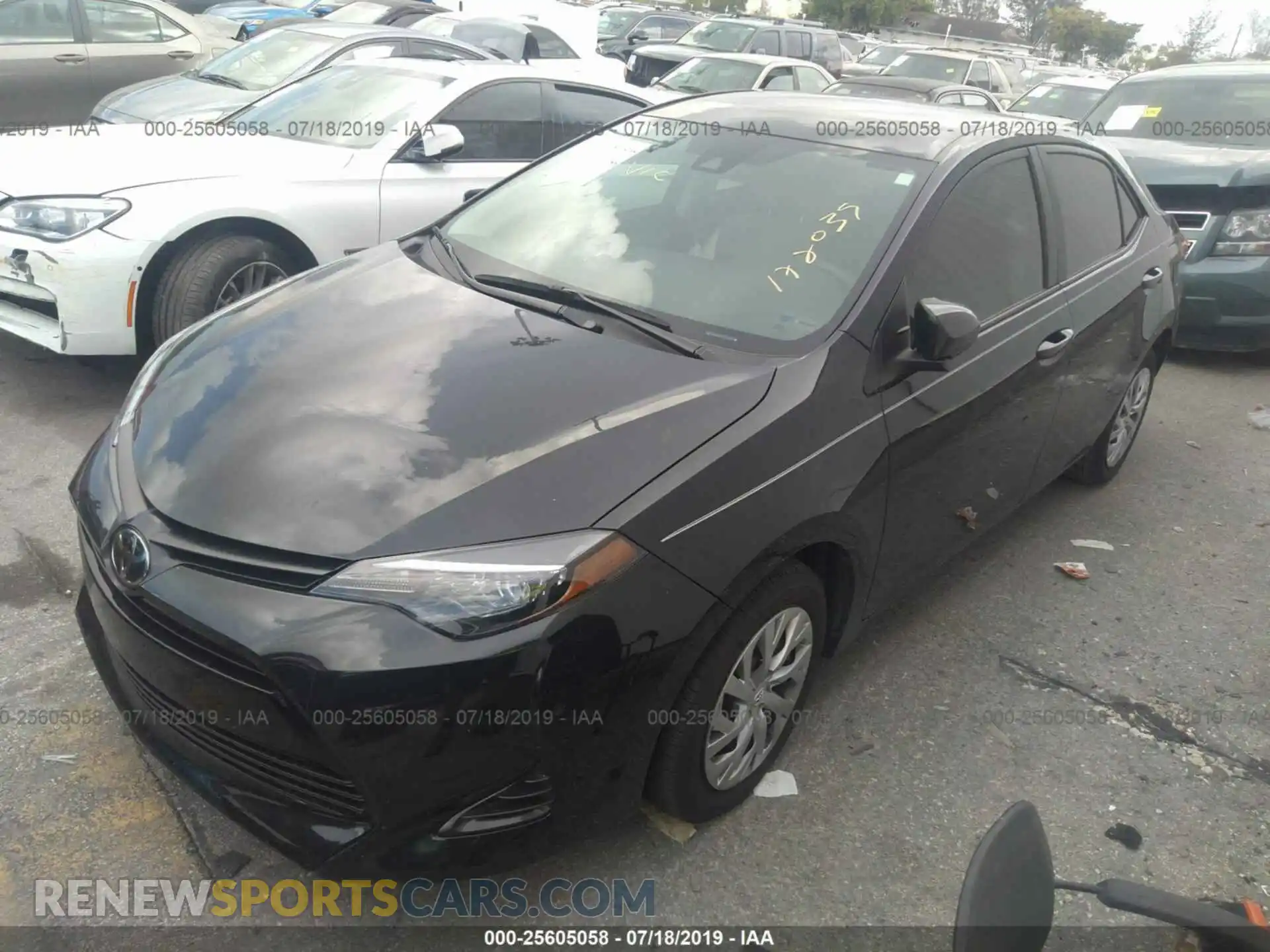 2 Photograph of a damaged car 2T1BURHE4KC172039 TOYOTA COROLLA 2019