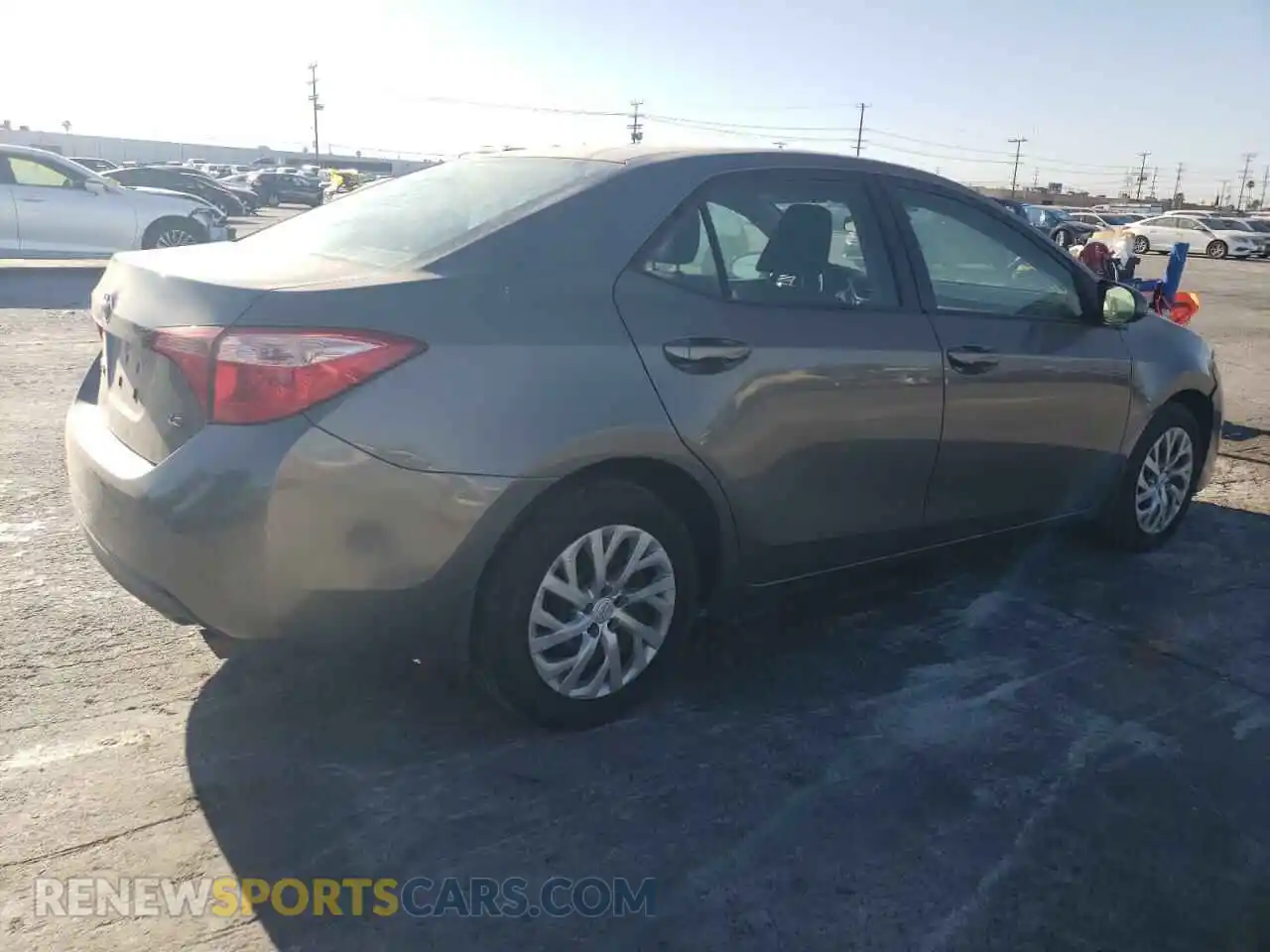 3 Photograph of a damaged car 2T1BURHE4KC173689 TOYOTA COROLLA 2019