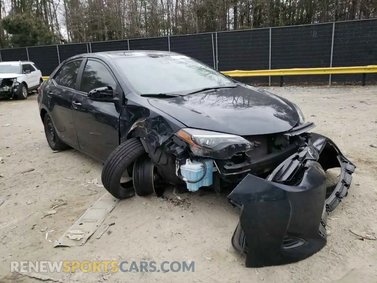 1 Photograph of a damaged car 2T1BURHE4KC174681 TOYOTA COROLLA 2019